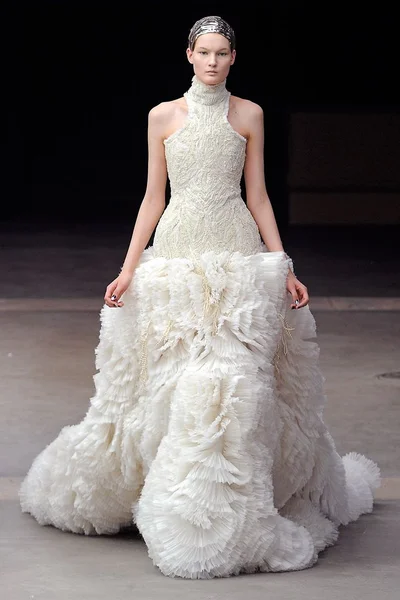 Look 34